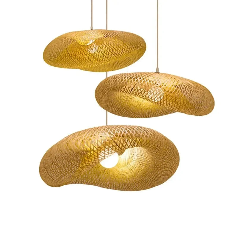 Lustre tressé Maison Lumari, savoir-faire artisanal et matière naturelle