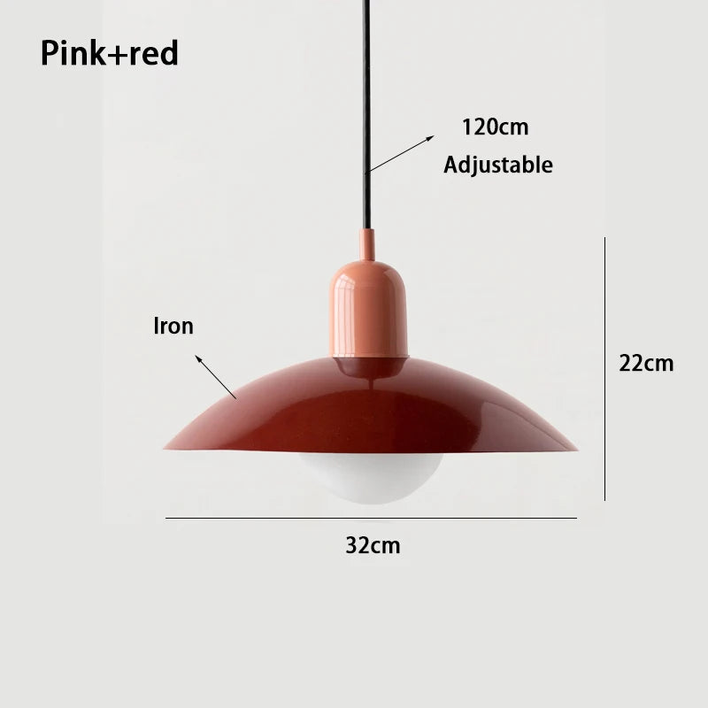Lustre macaron Maison Lumari, luminaire coloré pour salle à manger