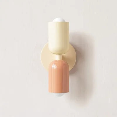 Applique nordique Maison Lumari, teintes saumon et crème délicates