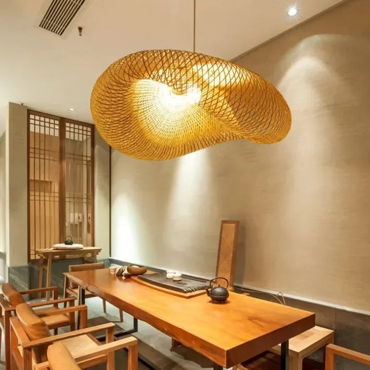 Lustre bambou tissé fait main Maison Lumari, deux diamètres disponibles