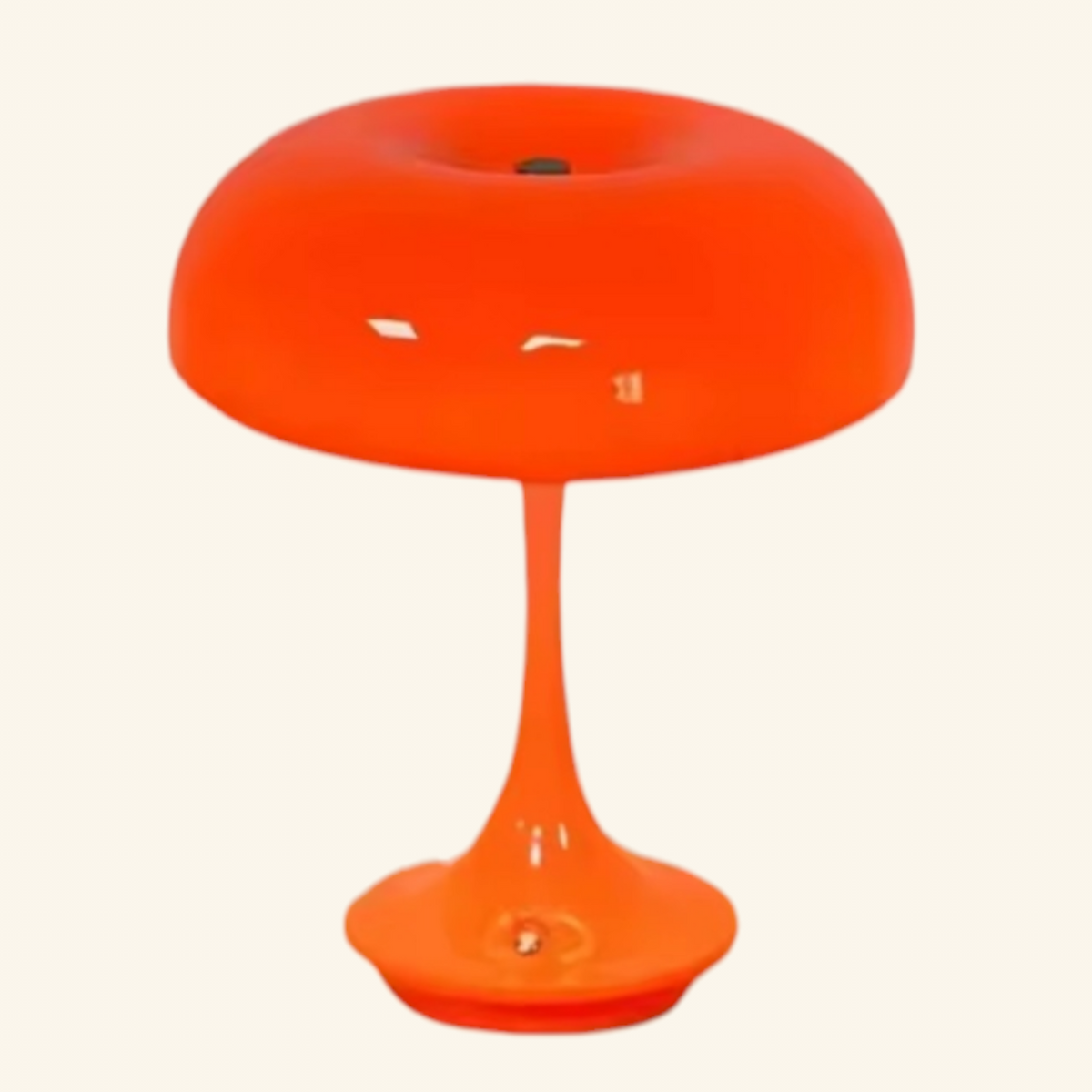 Lampe champignon tactile Maison Lumari orange au design rétro avec trois intensités lumineuses réglables