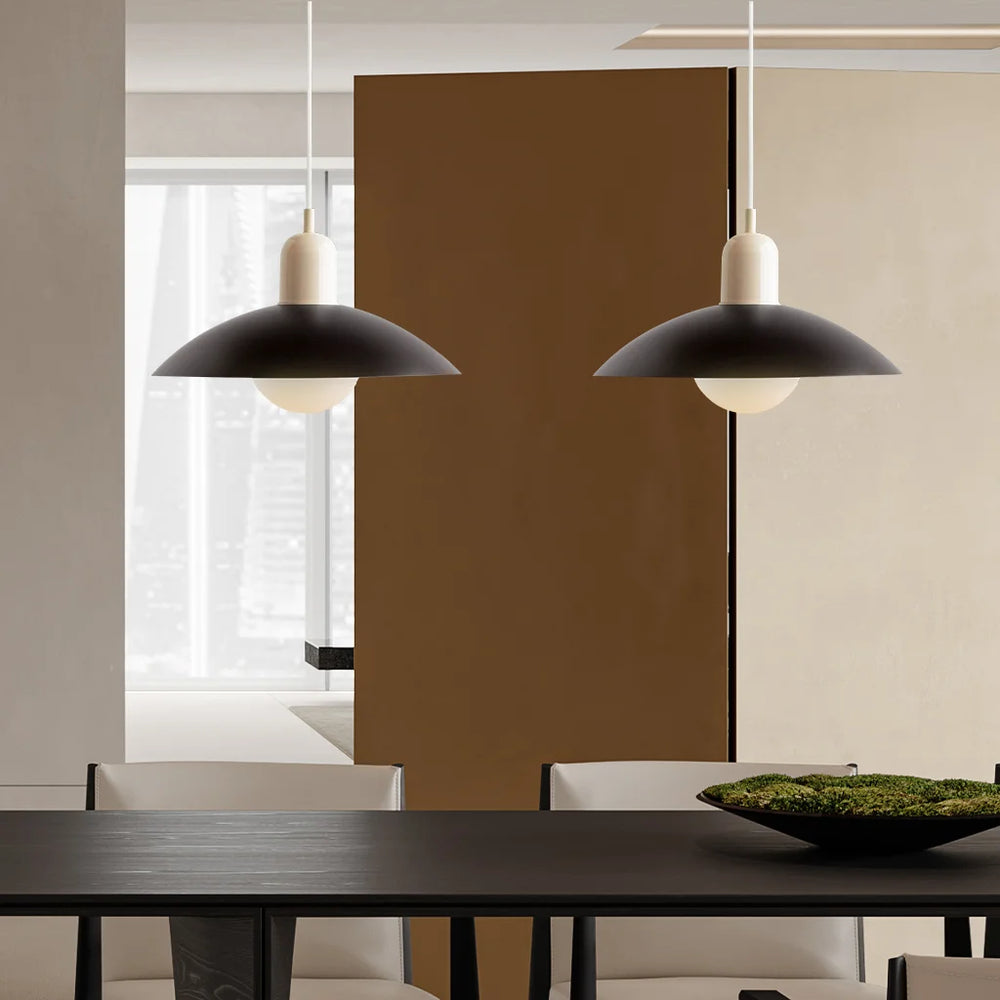 Lustre Maison Lumari au design Bauhaus, lumière chaude et homogène