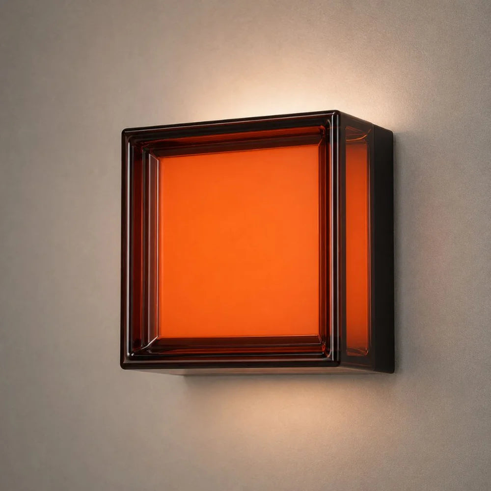 Applique carrée extérieure Maison Lumari, ligne graphique architecturale