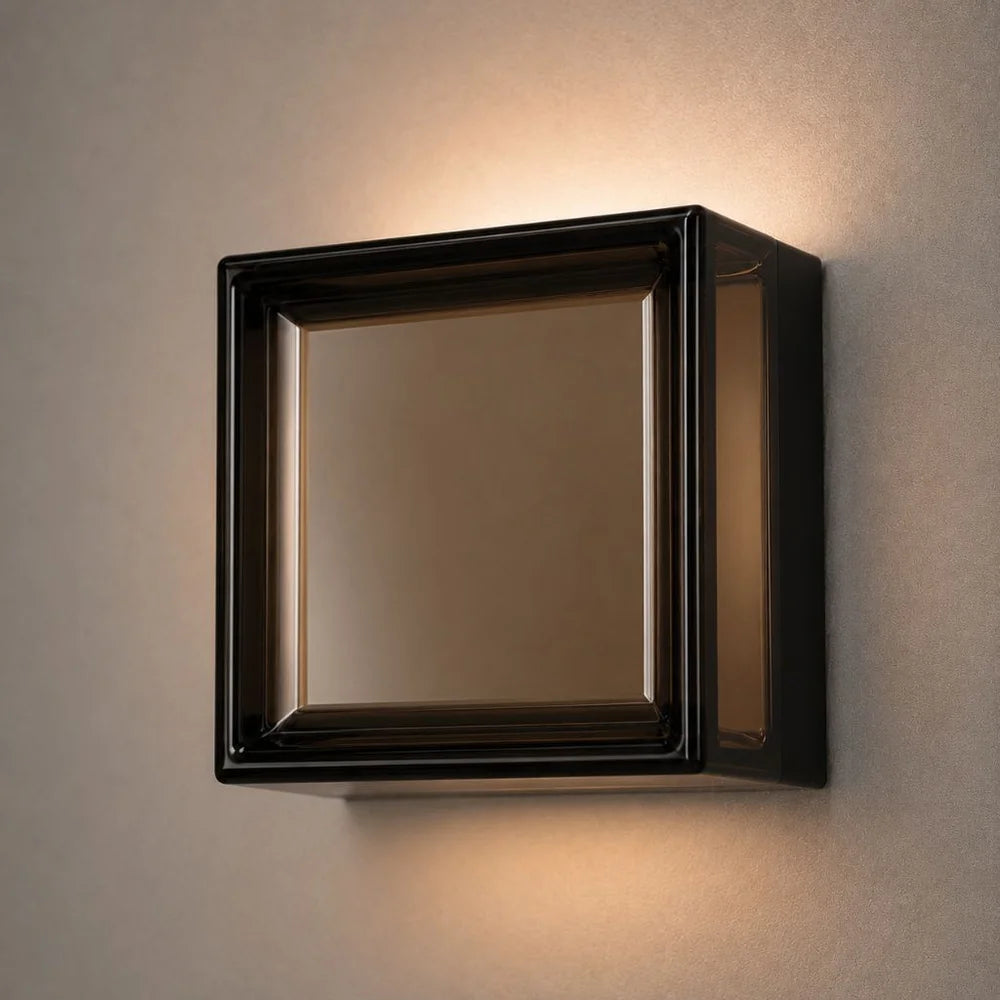 Applique extérieure carrée Maison Lumari résistante aux intempéries